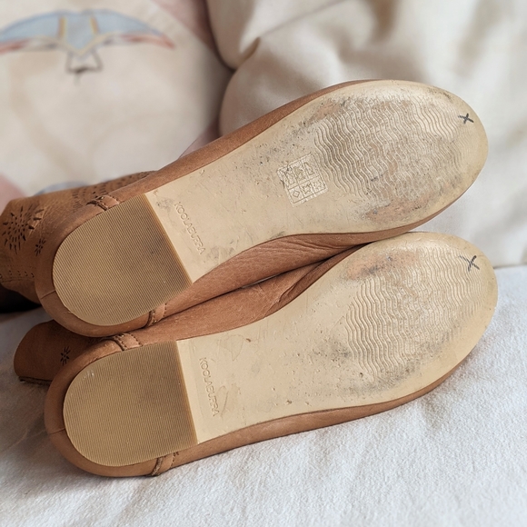 Koolaburra by UGG Becca Laser Boots - Picture 7 of 9